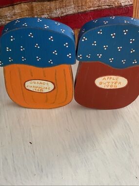 Vintage 1987 Handpainted Blue-Topped Wooden Jam Jar Decor - Unbranded